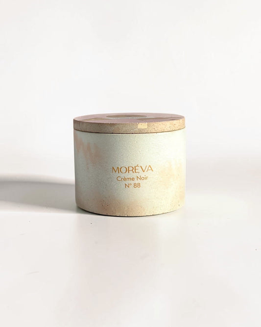 candle that smells like vanilla