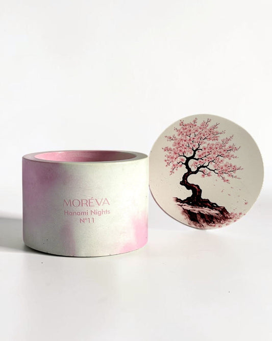 a designer candle with lid